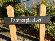 camperplaatsen bord.jpg