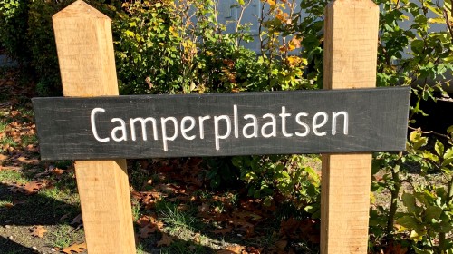 camperplaatsen bord.jpg