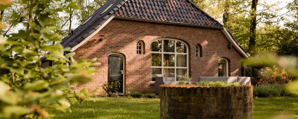 Jachthuis - vooraanzicht van de buitenkant.jpg