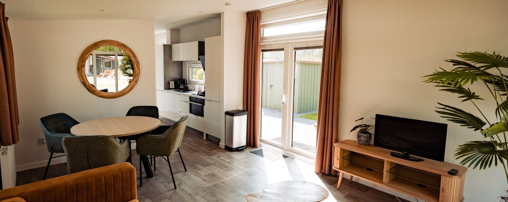 Chalet de Luxe woonkamer.jpg